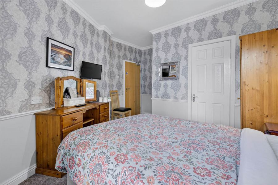 Albany Lodge 2 Eglinton Street
