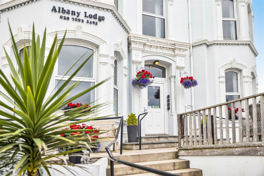 Albany Lodge 2 Eglinton Street