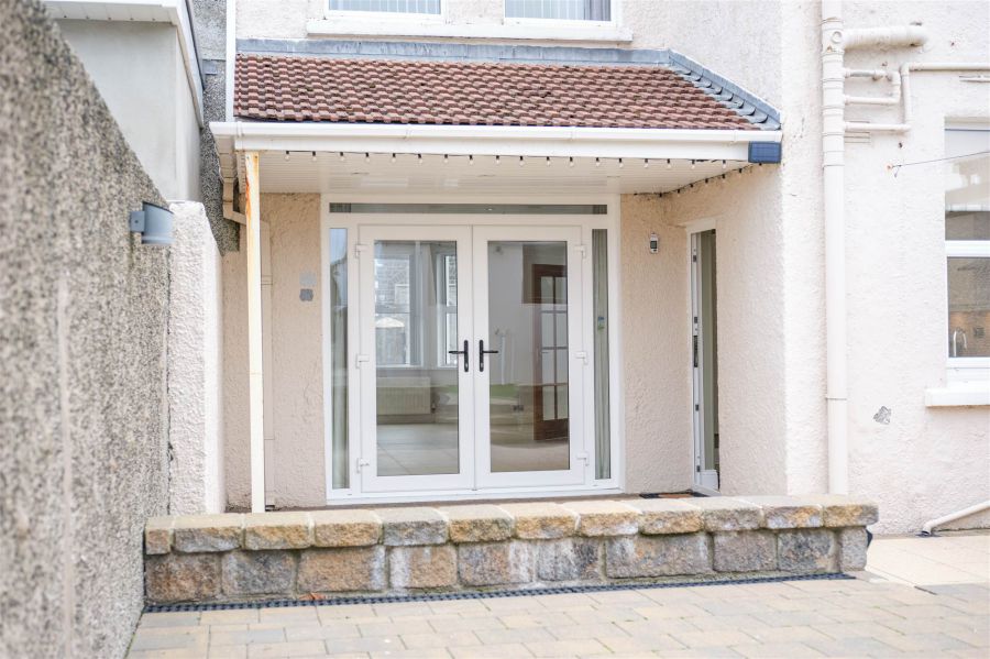 128 Causeway Street 128 Causeway Street