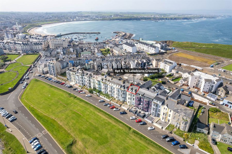 Apt 4, 16 Lansdowne Crescent