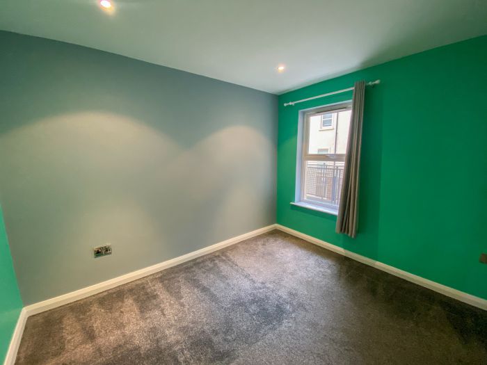 3 Harbour View Apartments