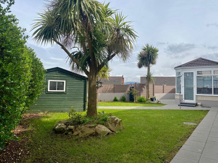 17 White Park Drive