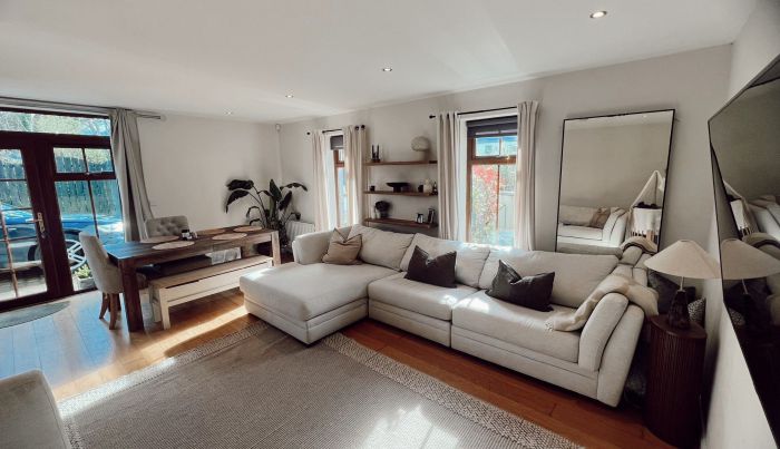 1 Gortaclee Court
