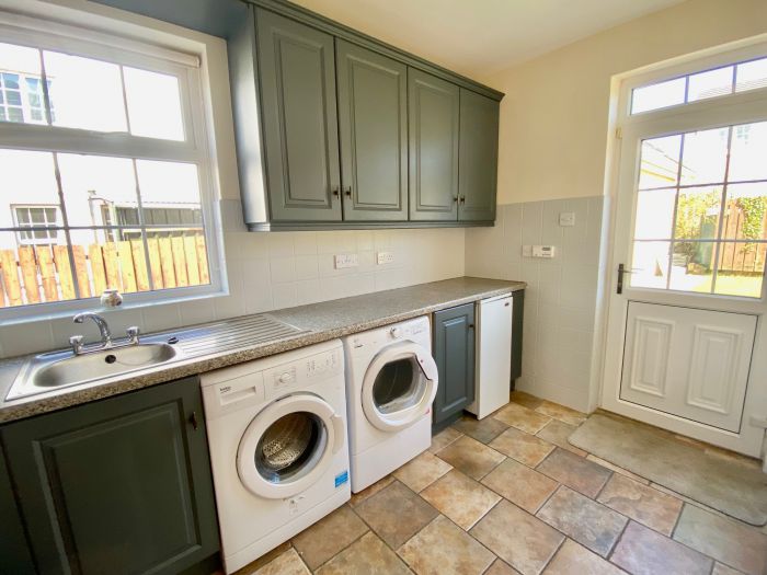 77 Leyland Road