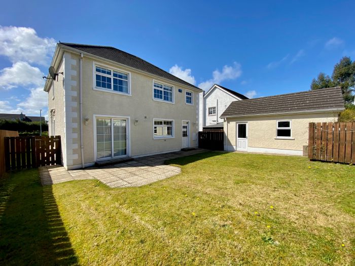 77 Leyland Road