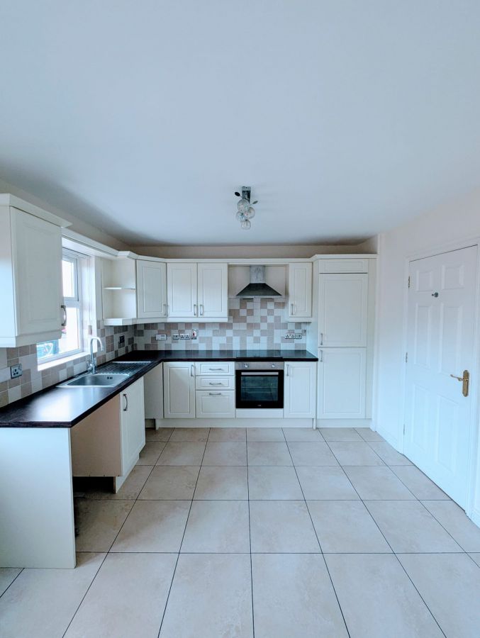 14 Springhill Manor