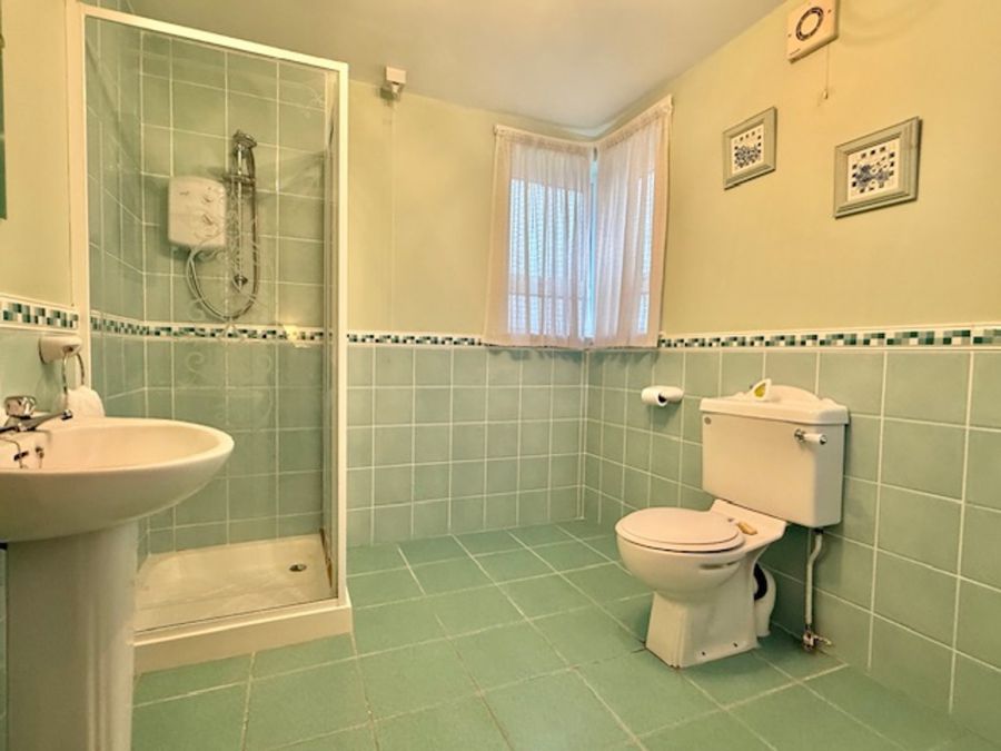 4 Broomhill Mews