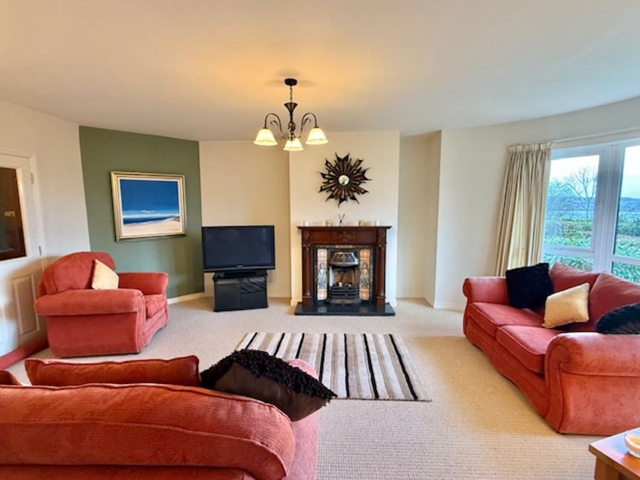 4 Broomhill Mews
