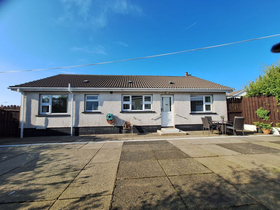 6 Moyle Park
