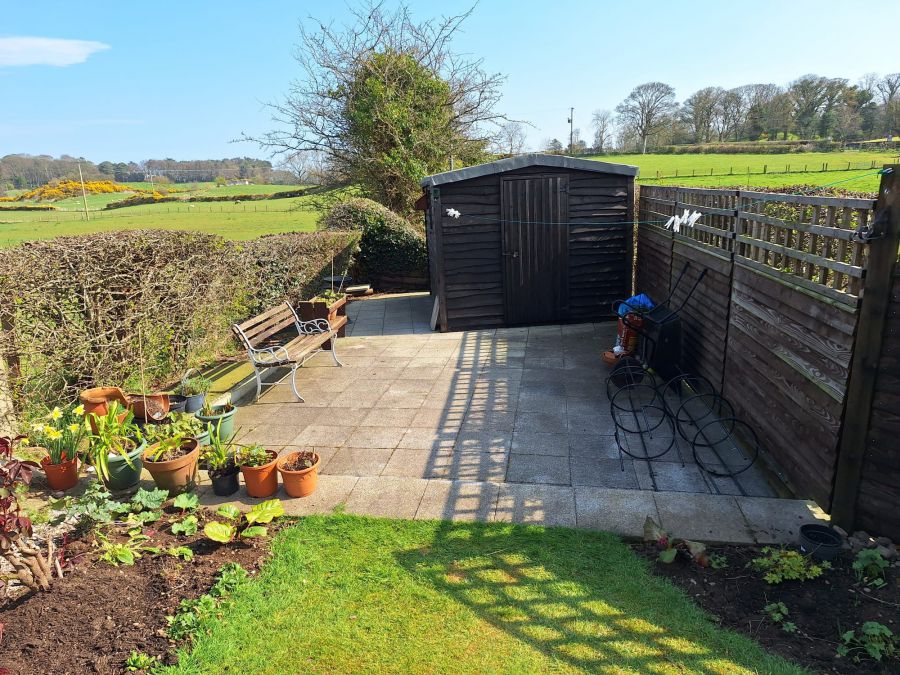 4 Knocknacarry Court