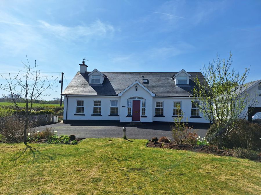 9 Carrowcrin Road