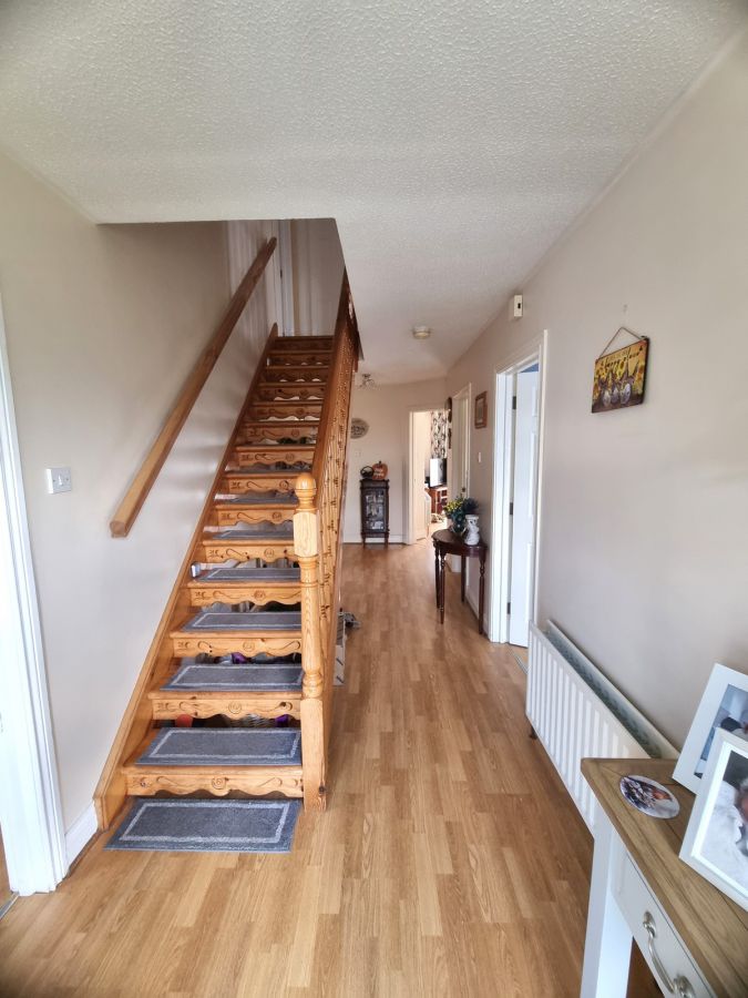 1 Leyland Avenue