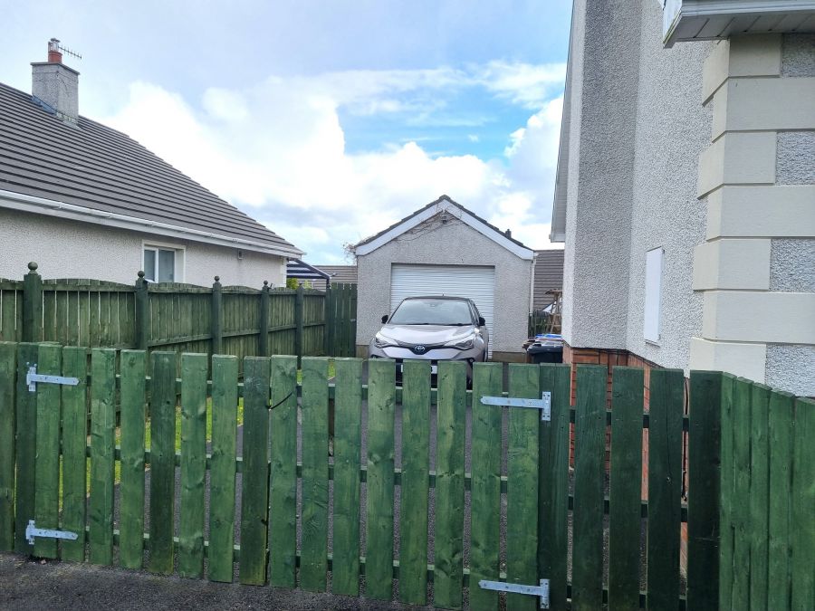 1 Leyland Avenue