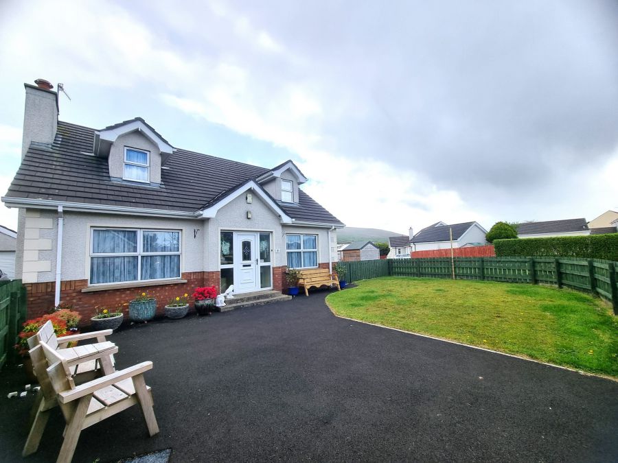 1 Leyland Avenue