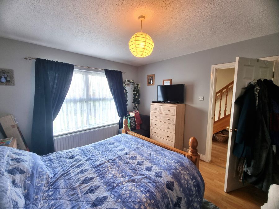 1 Leyland Avenue
