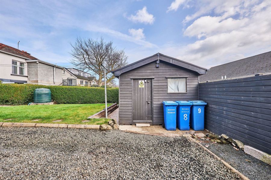 9 Strandview Road