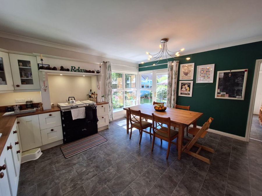 16 Knowehead Hill