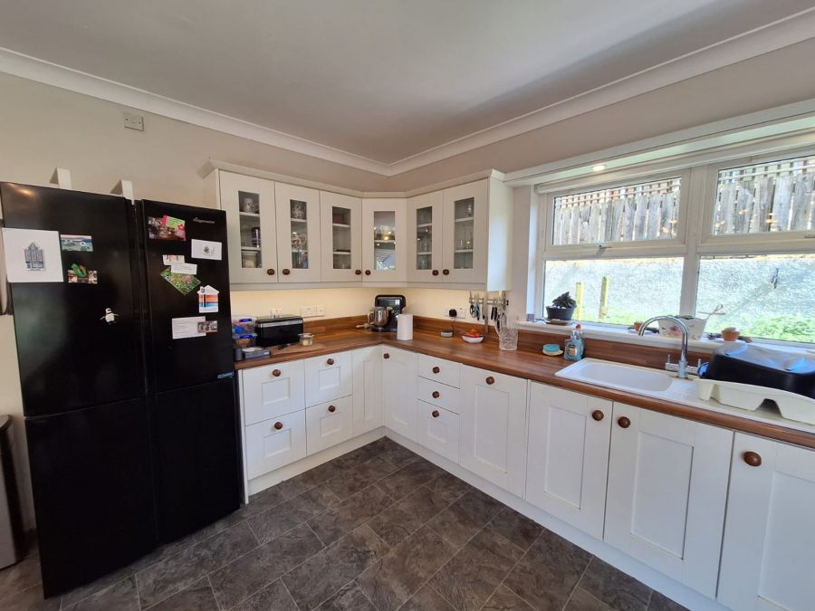 16 Knowehead Hill
