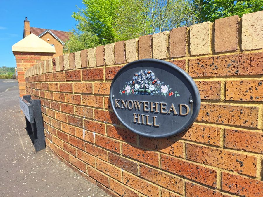 16 Knowehead Hill