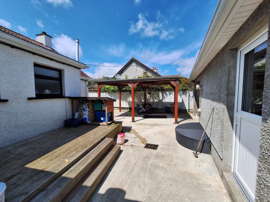 4 Glenview Park