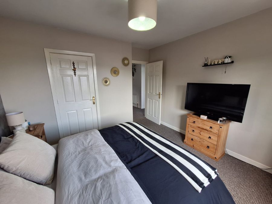 2 Beechwood Lane