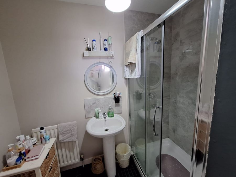 2 Beechwood Lane