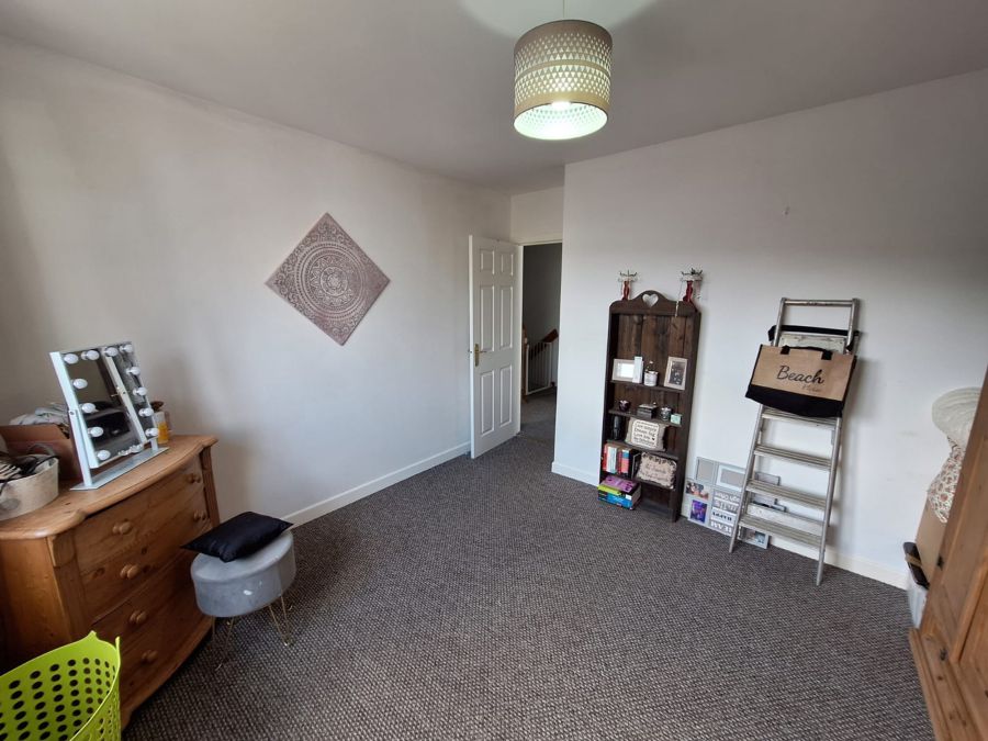 2 Beechwood Lane
