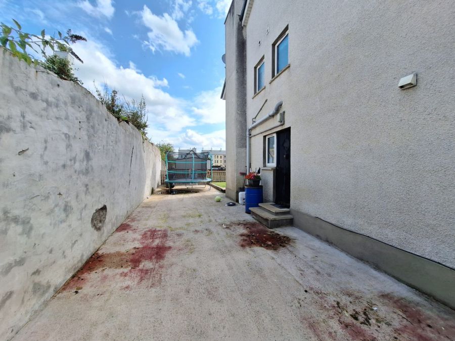2 Beechwood Lane