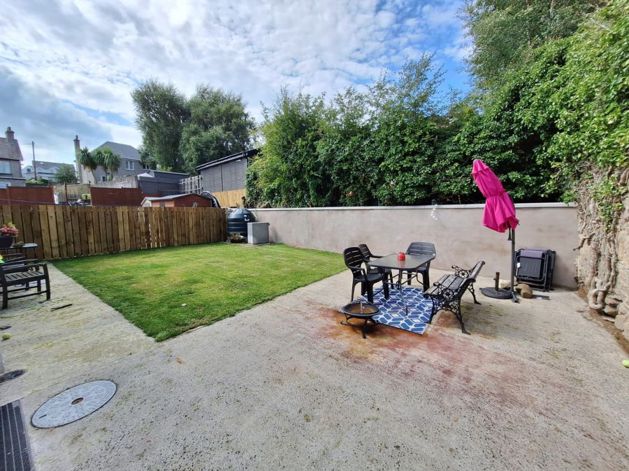 2 Beechwood Lane