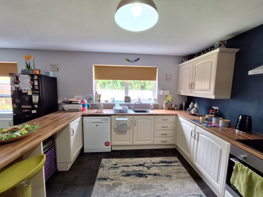 2 Beechwood Lane