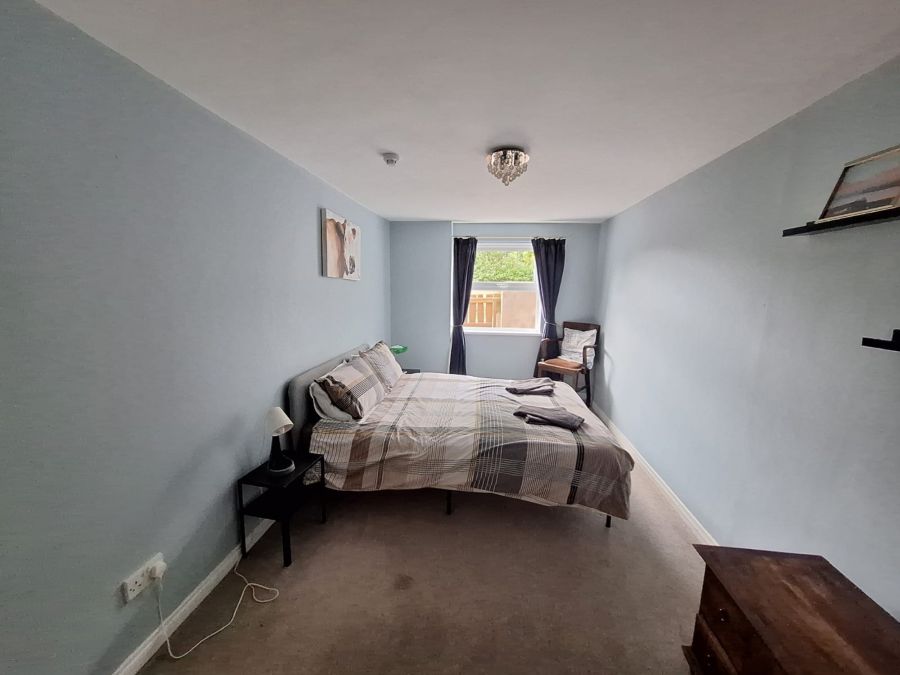 Apartment 1, 34 North Street