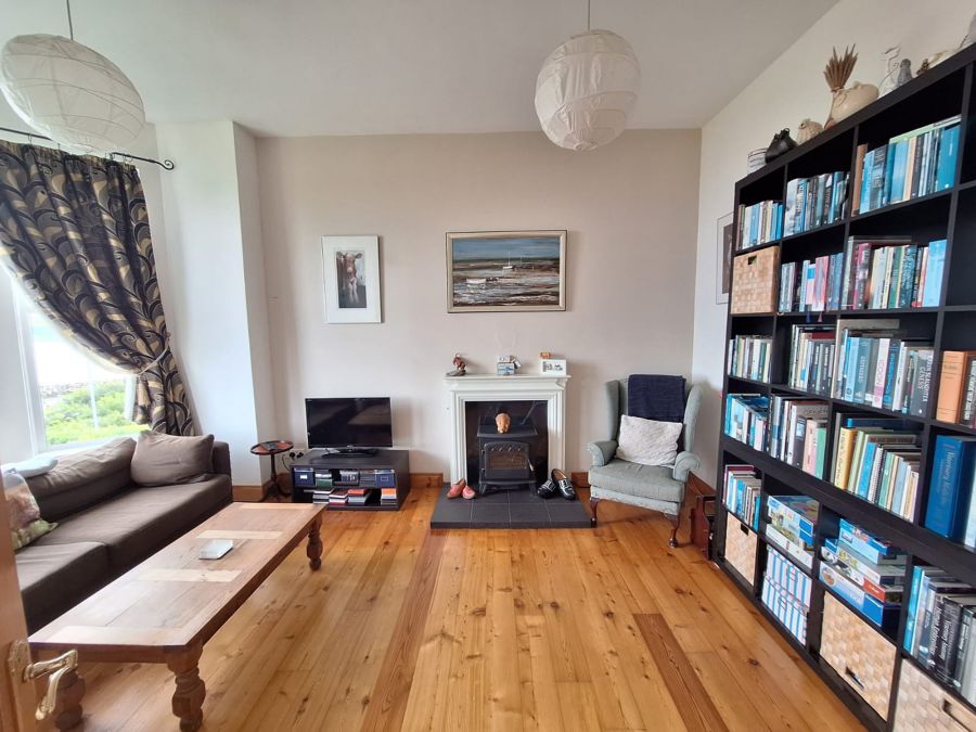 Apartment 1, 34 North Street