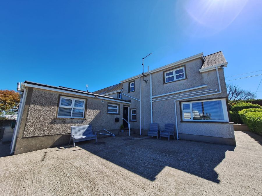 1 Portbraddan Road