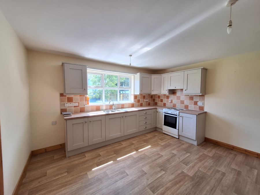 6 Caman Close