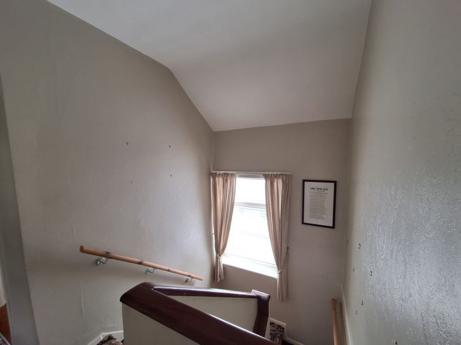 27 Mark Street