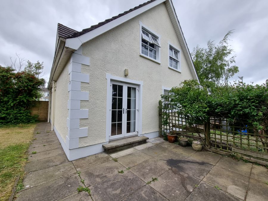 97 Gortamaddy Drive