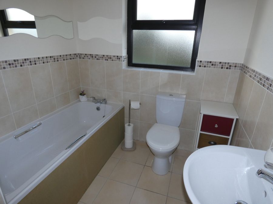6 Bamford Court