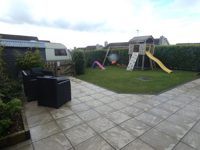1 Agherton Gardens