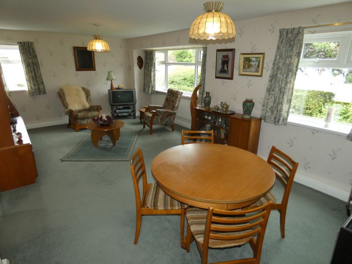 19 The Meadows 19 The Meadows