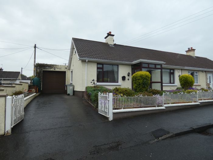 35 Chestnut Grove, ballymoney, BT53 7AT