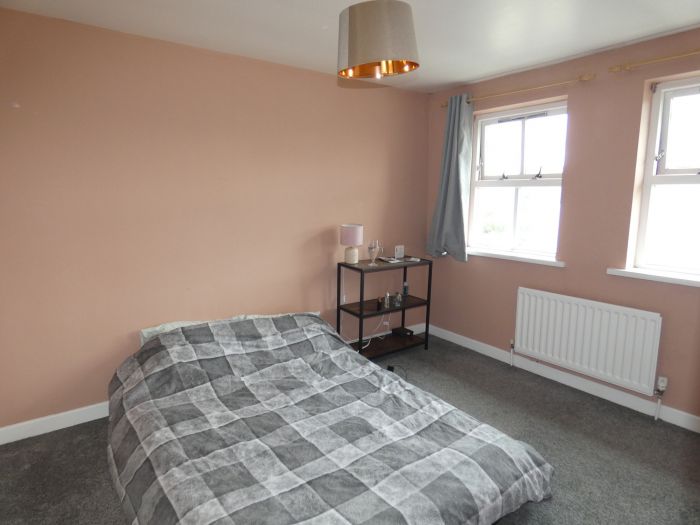 7 Braddan Place ( Mill Road )