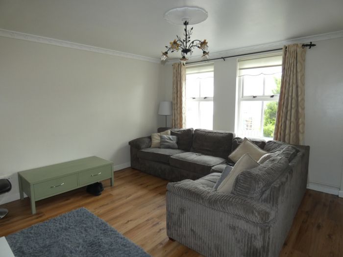 7 Braddan Place ( Mill Road )