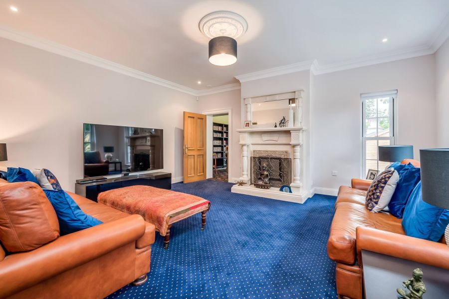 Gardenvale Manor, 60 Knockmore Road