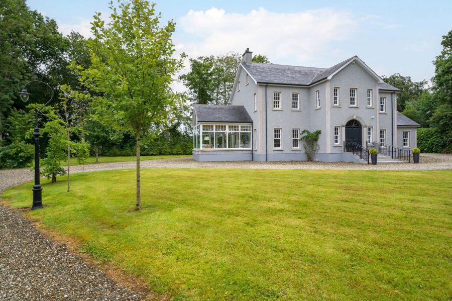 Gardenvale Manor, 60 Knockmore Road
