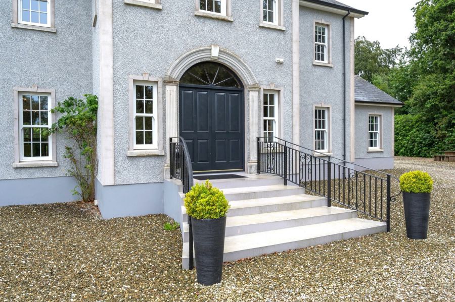 Gardenvale Manor, 60 Knockmore Road