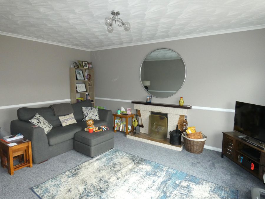 6 Meadowbrook
