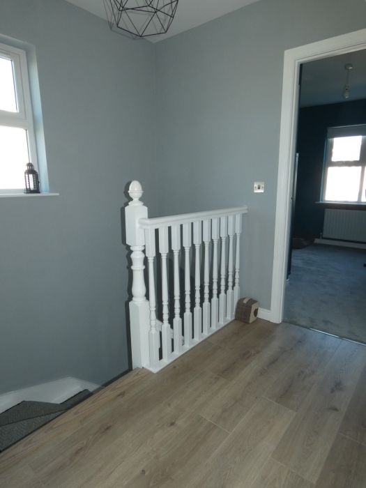 6 Castlewood Crescent
