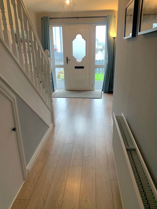 6 Castlewood Crescent