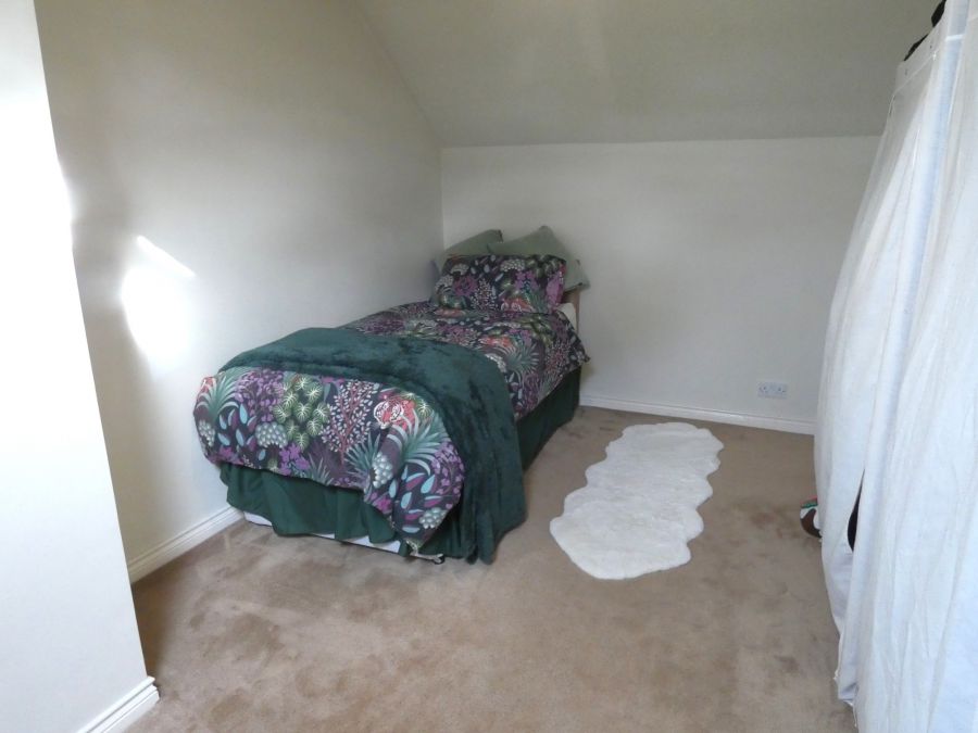 12 Ballynacree Drive