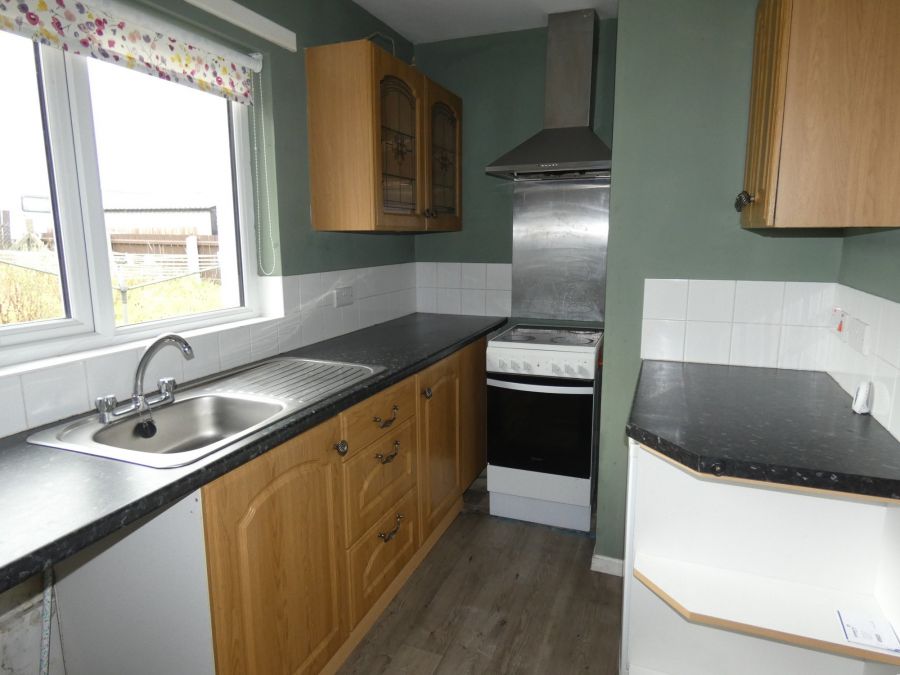76 Knock Road